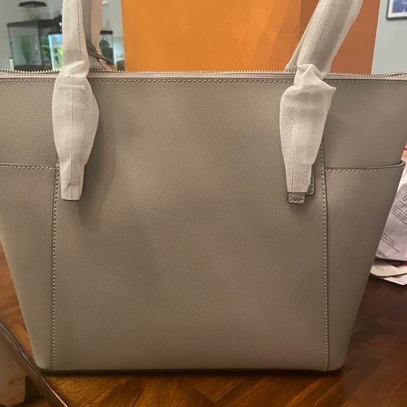 Michael Kors LG EW TZ TOTE LEATHER JET SET ITEM - Picture 2 of 4